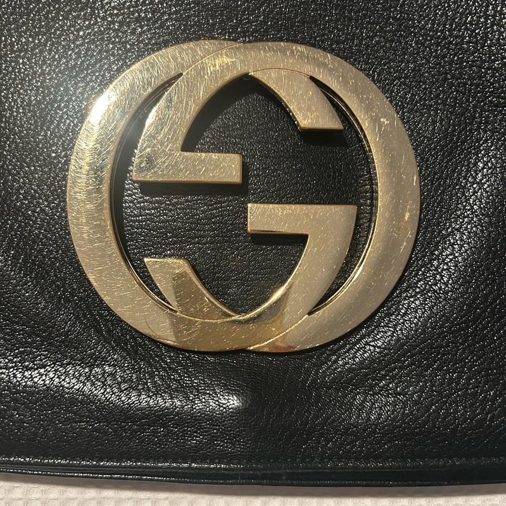 Gucci Black Satchel Bag with Gold Logo. - Picture 4 of 7